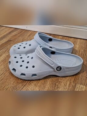 Crocs Classic Clog Kids Shoes in Light Blue